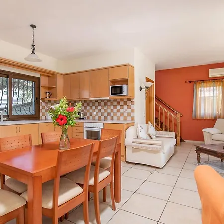 Olive Tree - 400m From The Beach, By Zantewize *