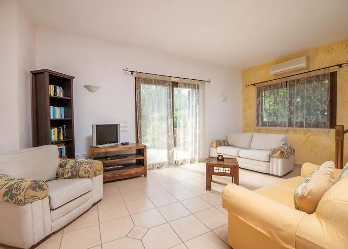 Olive Tree - 400m From The Beach, By Zantewize Vilă