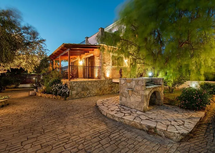 Olive Tree - 400m From The Beach, By Zantewize * Kypseli