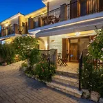 Olive Tree - 400m From The Beach, By Zantewize