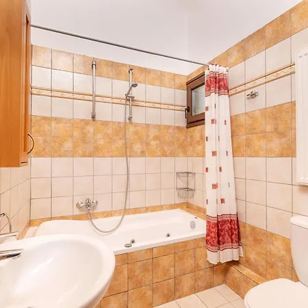 Villa Olive Tree - 400m From The Beach, By Zantewize