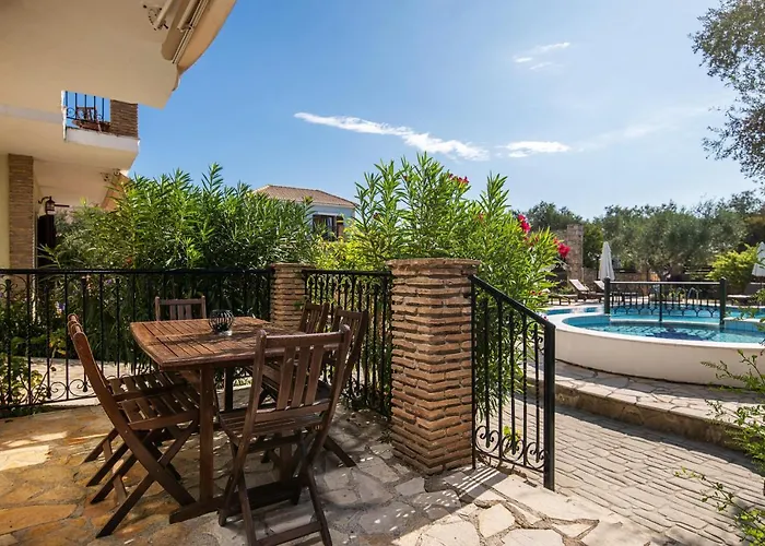 Olive Tree - 400m From The Beach, By Zantewize 빌라 *