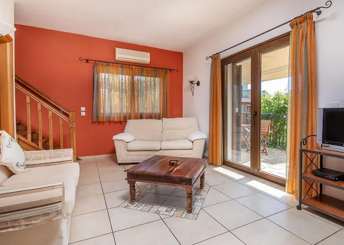 Olive Tree - 400m From The Beach, By Zantewize *