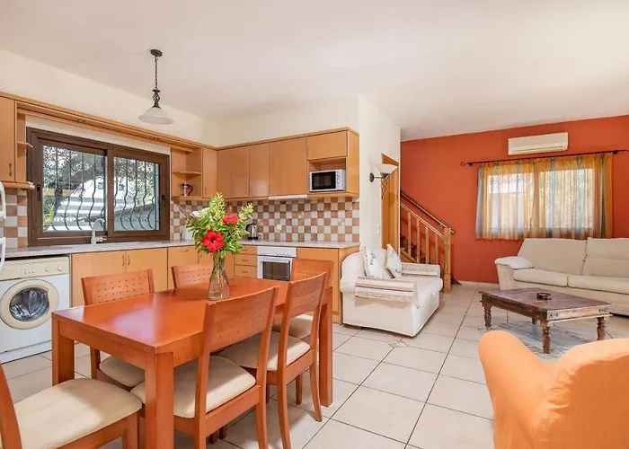 Olive Tree - 400m From The Beach, By Zantewize *