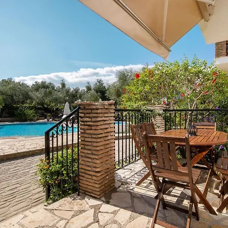 Вилла Olive Tree - 400m From The Beach, By Zantewize *